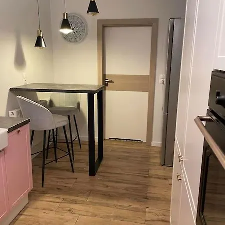 Apartament 70 M2 Duży