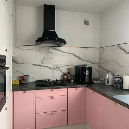 Apartament 70 M2 Duży *